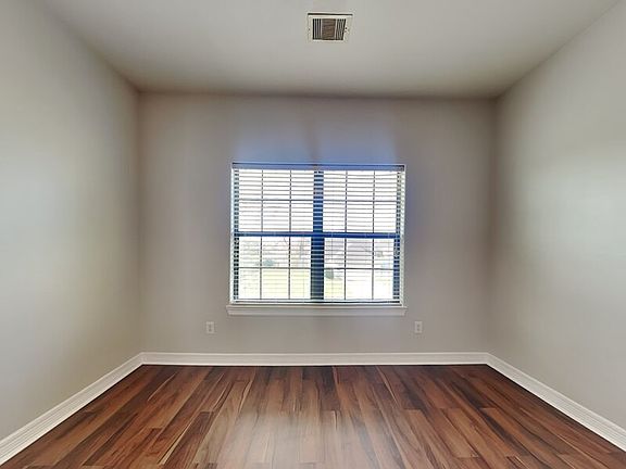 5th image of 4202 Alvin St APT A