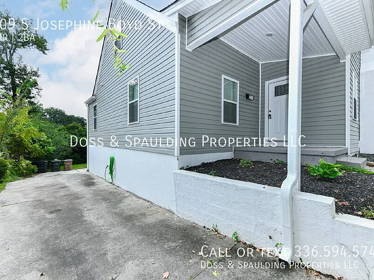 909 S Josephine Boyd St — Photo 29