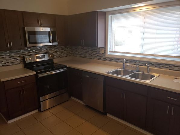 845 Richard St