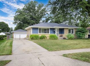 3303 Boone Ave SW, Wyoming, MI 49519