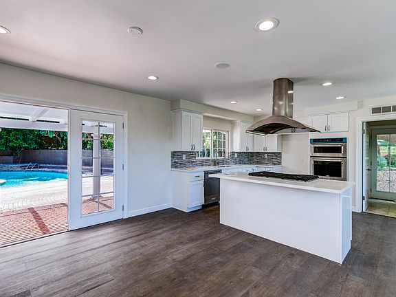 4th image of 17856 Cathedral Pl