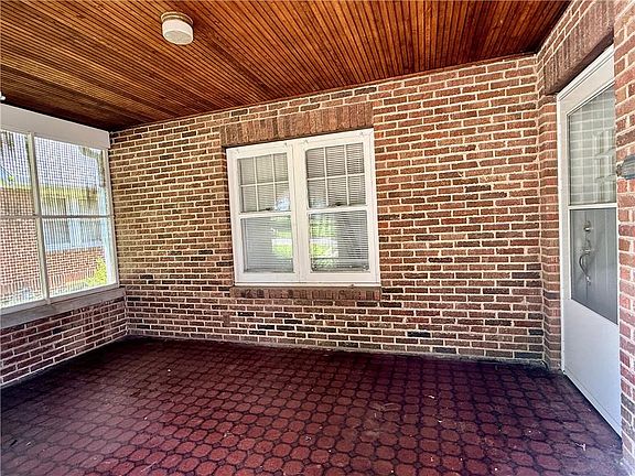 5th image of 1608 Walnut St