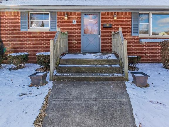 2nd image of 5803 Hollister Dr
