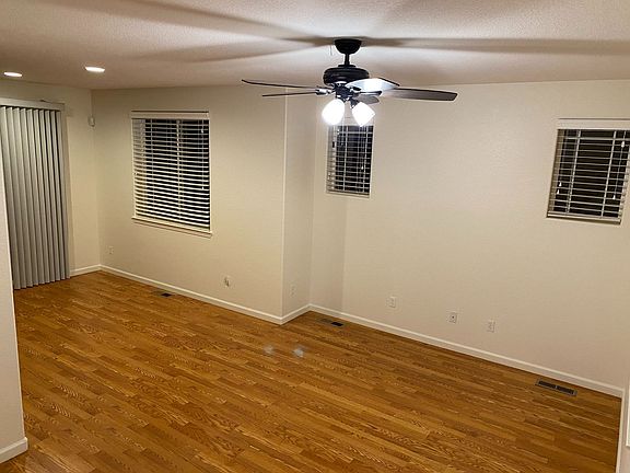 2nd image of 3480 Mashie Dr