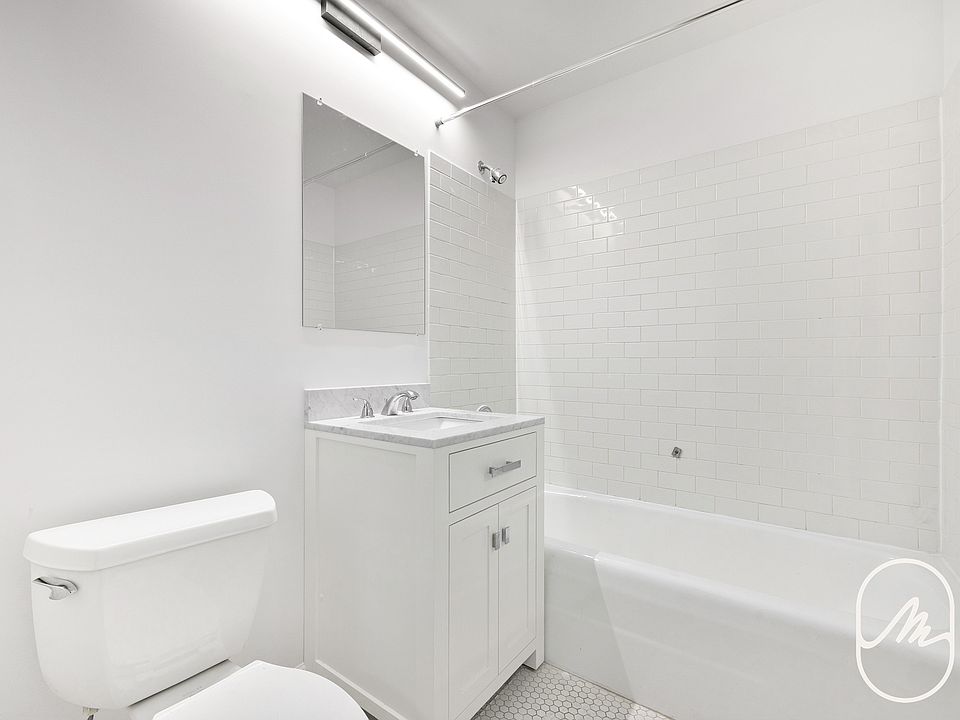 1st image of 15 Park Row APT 9C