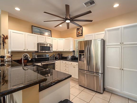 5th image of 3029 N Roosevelt Blvd APT 16