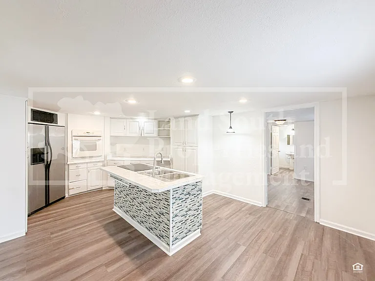 3818 Ethel Ave — Photo 9