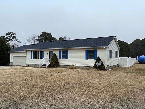 2nd image of 38182 Piney Point Rd