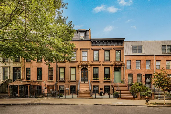 Rented by NMRE | media 24