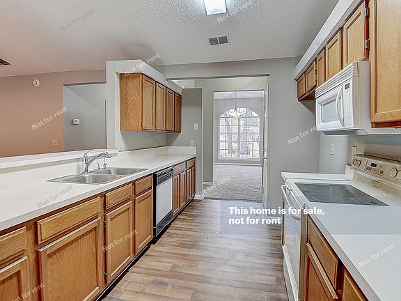 3rd image of 4561 Mountain Brook Ln W