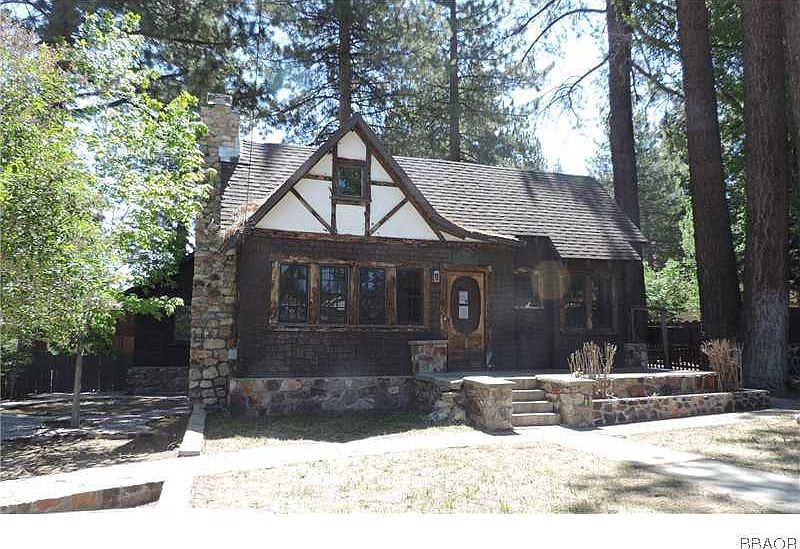 1st image of 755 Pine Knot Blvd
