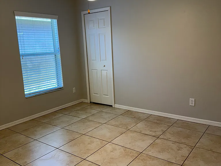 4058 Wilkes Dr — Photo 28