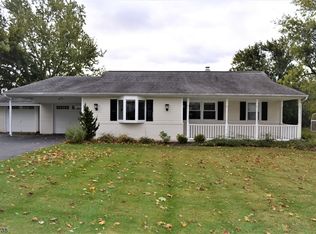 421 Vanderveer Rd, Raritan, NJ 08869