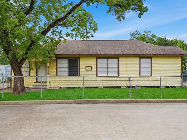 5717 Killough St, Houston, TX 77086