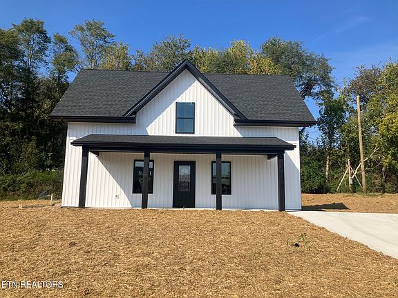 4th image of 104 Campton Ln