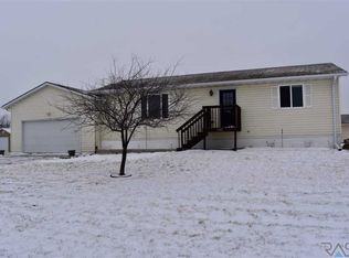201 S Chris St, Worthing, SD 57077