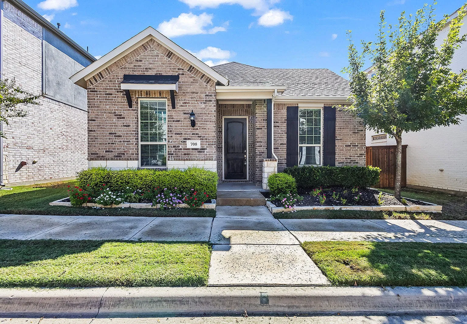 3 bed, 1848 sqft, $2,750 — Photo 1