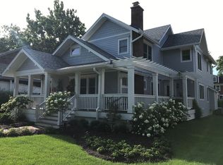 332 E Jefferson Ave, Wheaton, IL 60187