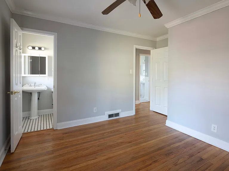 2441 N Decatur Rd — Photo 14