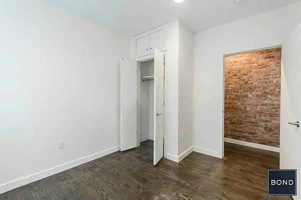 Rented by Bond New York | media 9