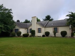 56890 Eagle Ct, Three Rivers, MI 49093