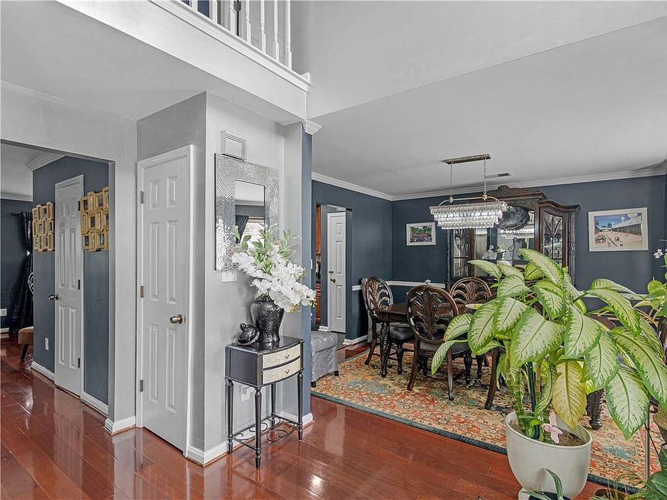 1st image of 2732 River Tree Dr