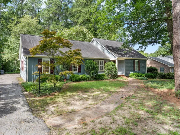 1215 Anne St, Henderson, NC 27536