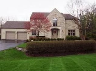 7991 Hickory Ridge Ct, Lewis Center, OH 43035