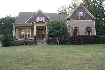 1st image of 83 Beaconsfield Dr
