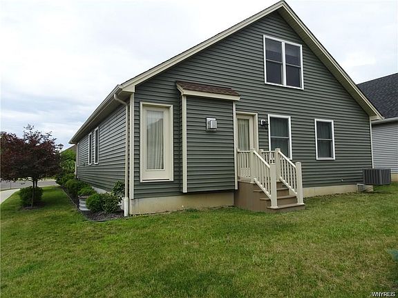 2nd image of 64 Blossom Wood Ln