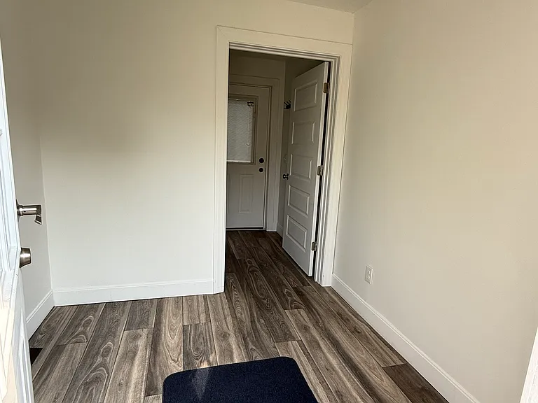 433 Oak St #1 — Photo 12