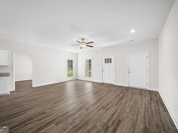 5th image of 199 Zetterower Rd