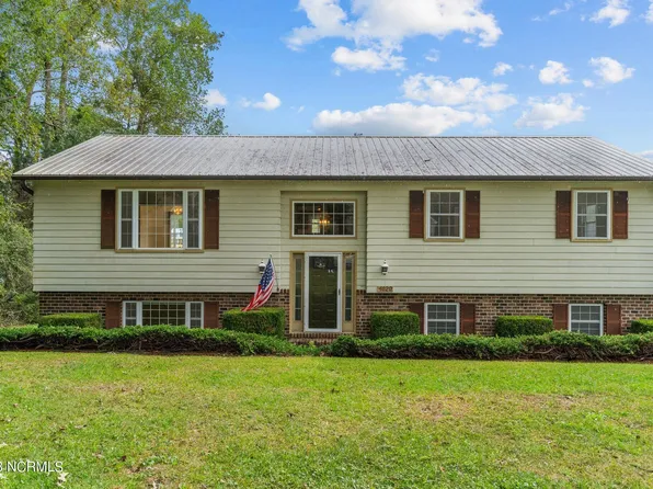 4020 Forest Lake Drive SW, Shallotte, NC 28470