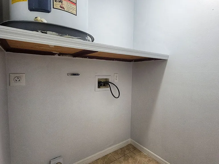 Oasis - 3165 South St. — Photo 18