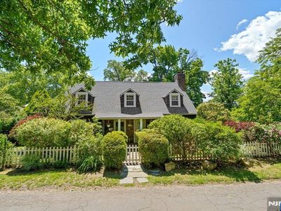 694 Sunset Rd, Teaneck, NJ, 07666