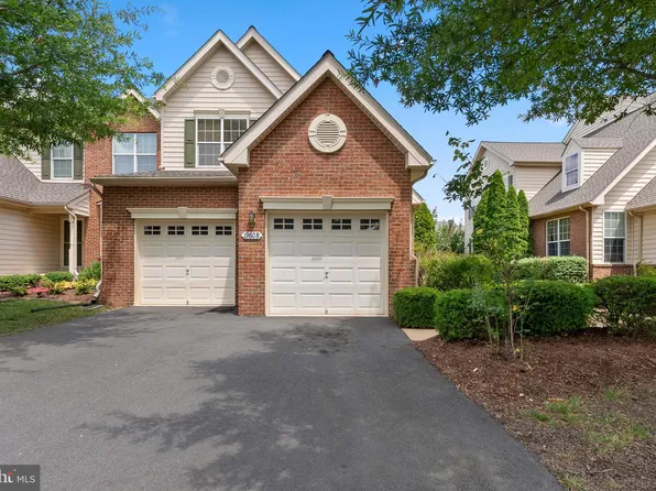 19608 Edgemont Sq, Ashburn, VA 20147