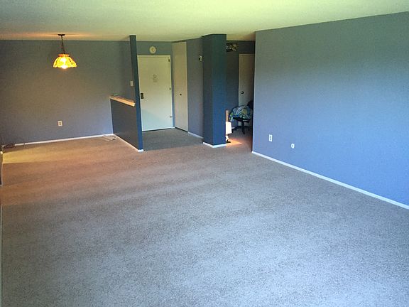 2nd image of 666 W Germantown Pike APT 1207