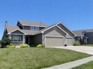 7732 SW 26th St, Topeka, KS 66614