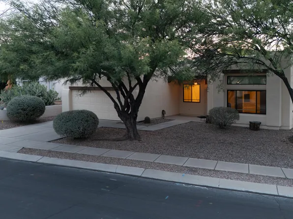 12780 N Pioneer Way, Oro Valley, AZ 85737