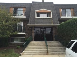 3851 Sanders Rd UNIT 32C, Northbrook, IL 60062