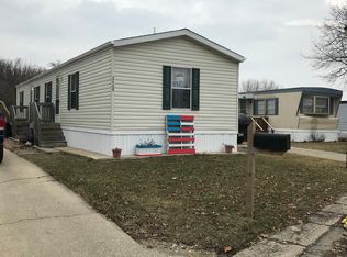 2409 Chestnut St, Sycamore, IL 60178