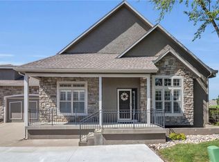 11239 S Summit 2202 St, Olathe, KS 66062