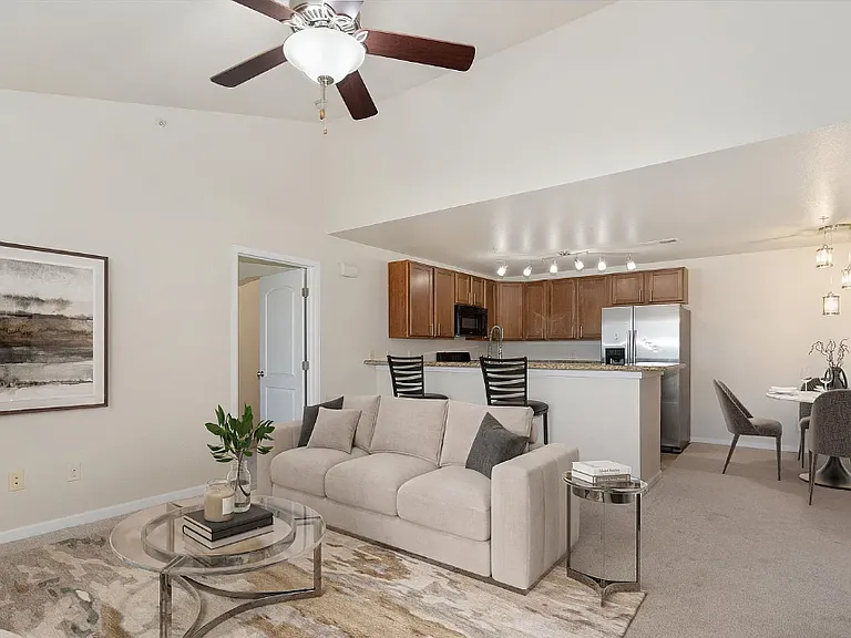 4905 Hahns Peak Dr #202 — Photo 18