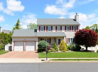 6 Old Rd, Monroe Township, NJ 08831