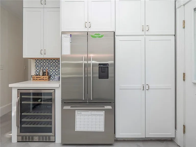 27 Mann Ave — Photo 18