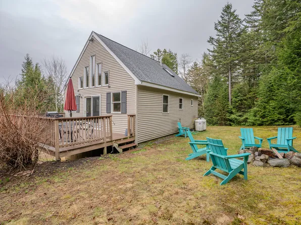 29 Balsam Road, Bethel, ME 04217