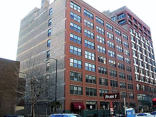 1st image of 621 S Plymouth Ct APT 711