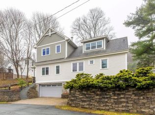 7 Craigmore Dr, Halifax, NS B3N 1M3