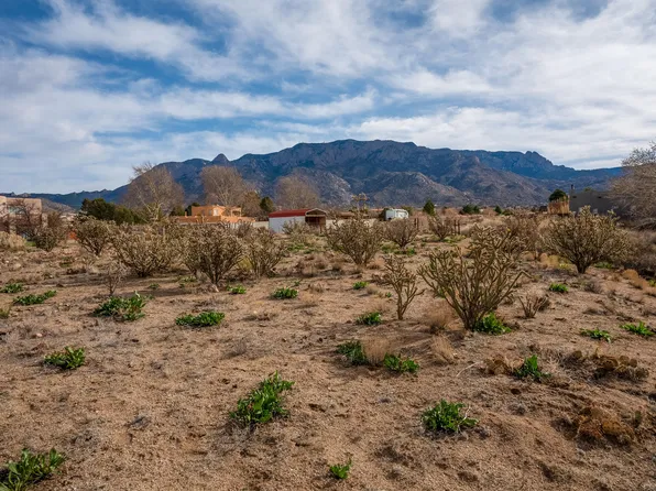 11801 Signal Ave NE, Albuquerque, NM 87122