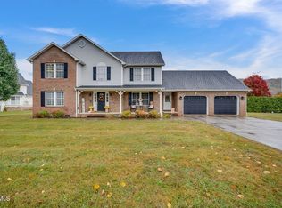 511 Old Stage Rd, Erwin, TN 37650